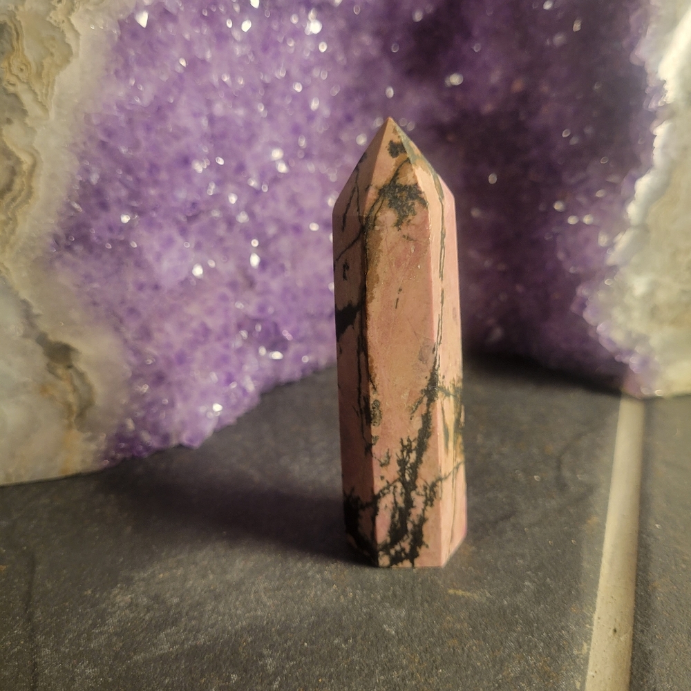 Rhodonite crystal tower - Picture 2 of 7